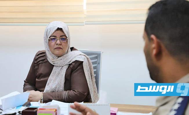 وزيرة العدل تطمئن المواطنين بشأن الوثائق والملفات العقارية وتؤكد بدء صيانة مجمع المحاكم في طرابلس