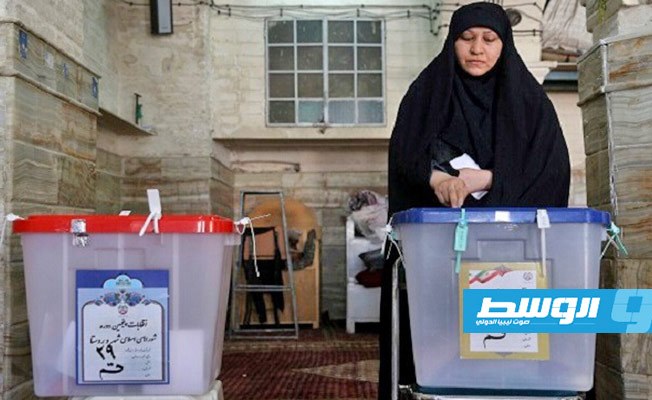 إيران تدافع عن قرار استبعاد مرشحين من الانتخابات التشريعية