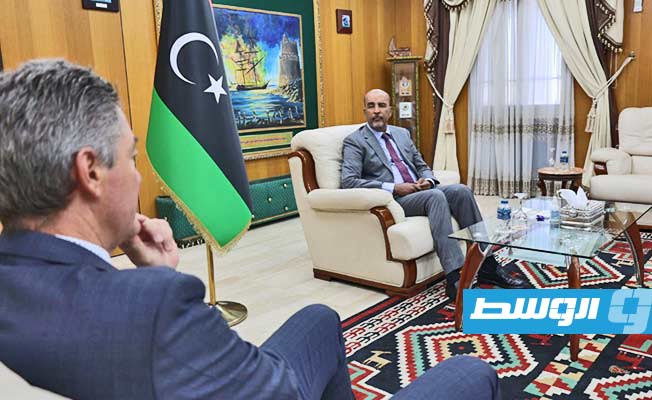 لقاء الكوني مع السفير الألماني لدى ليبيا ميخائيل أونماخت، الثلاثاء 13 سبتمبر 2022. (المجلس الرئاسي)