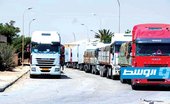 تجار تونسيون يغلقون الطريق الرابط بين بن قردان ومعبر رأس اجدير