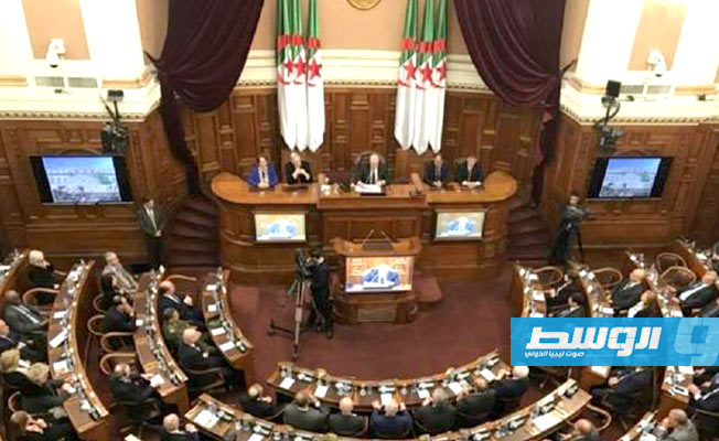 «فرانس برس»: إصلاح دستوري في الجزائر يطرح تساؤلات حول تغيير العقيدة العسكرية