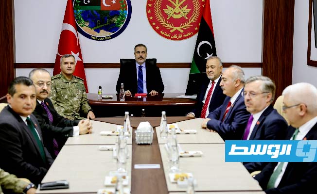 قبيل محادثاته الرسمية.. فيدان يزور «قيادة مجموعة المهام» التركية في طرابلس