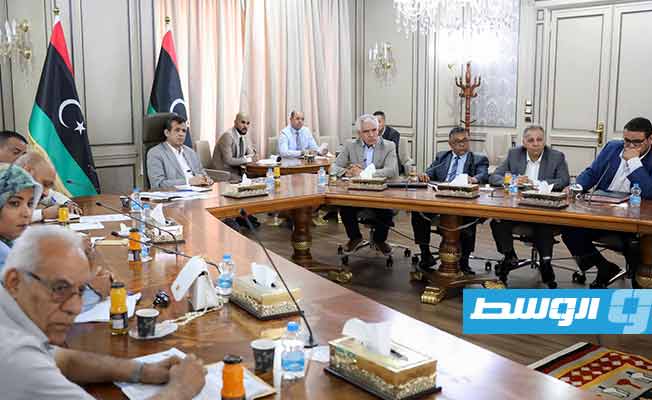اجتماع أبوجناح ومسؤولي وزارة الصحة مع مديري المراكز والعيادات الطبية بمصراتة، الأحد 26 يونيو 2022. (حكومة الوحدة الوطنية)