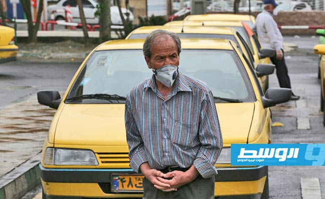 معاناة أصحاب السيارات الصفراء.. «كورونا» يمس أرزاق سائقي الأجرة في إيران