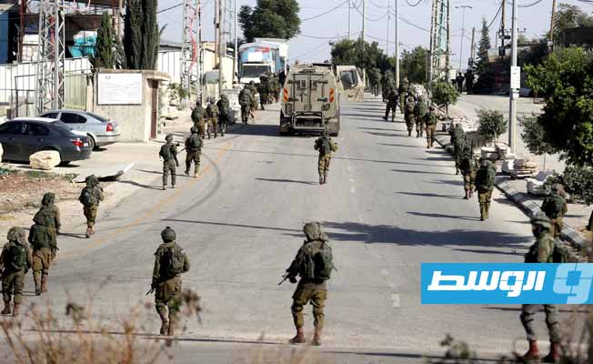 قوات الاحتلال تعتقل 5 فلسطينيين خلال اقتحامات بالضفة