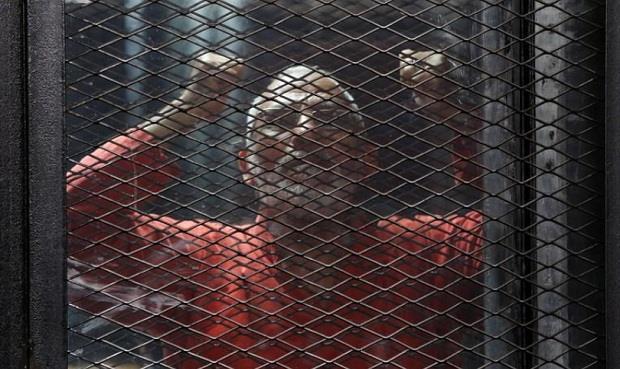 مصر..السجن المؤبد لبديع والشاطر في قضية «مكتب الإرشاد»