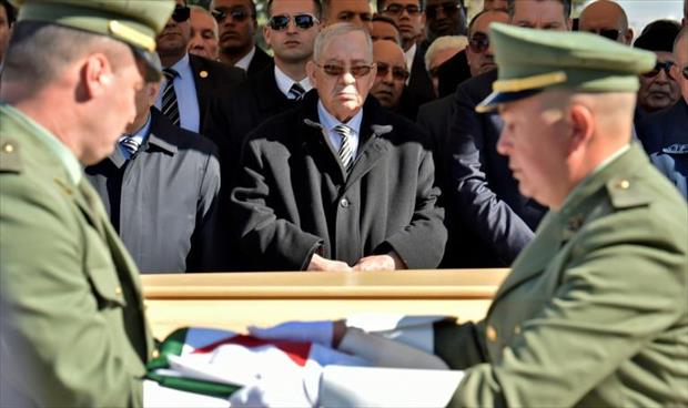 قايد صالح يجدّد دعمه للرئيس الانتقالي لتنظيم انتخابات رئاسية بالجزائر