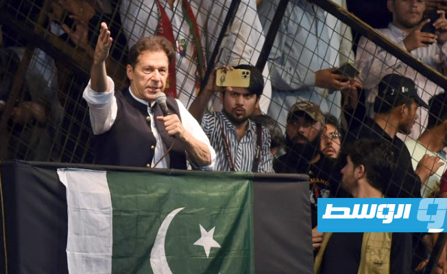 باكستان تمنع القنوات التلفزيونية من بث خطابات عمران خان مباشرة