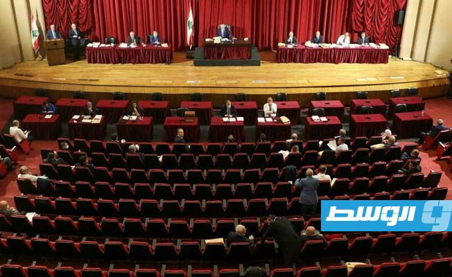 مشاورات نيابية في لبنان الأسبوع المقبل لتسمية رئيس جديد للحكومة