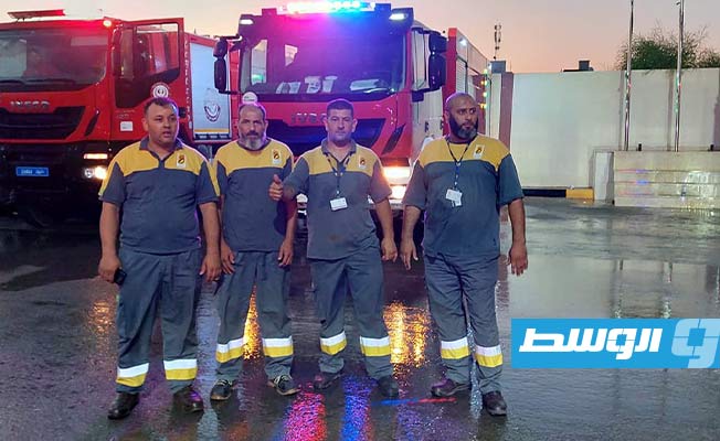جانب من قافلة سيرتها ليبيا للمشاركة في إطفاء الحرائق بتونس (صفحة هيئة السلامة الوطنية)