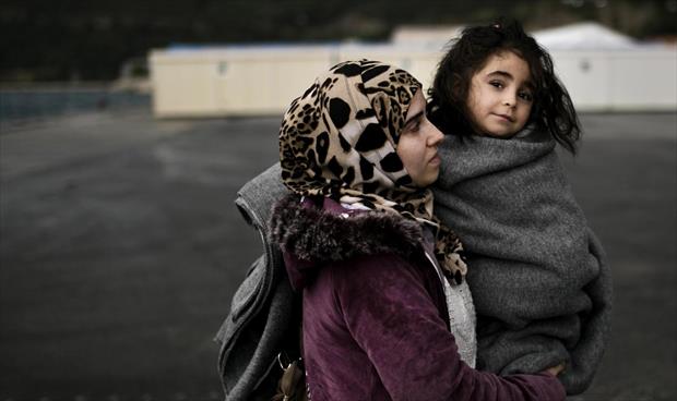 «صنداي تايمز»: عامل إغاثة في سورية ساوم أرامل بصور عارية ثمناً للمعونات