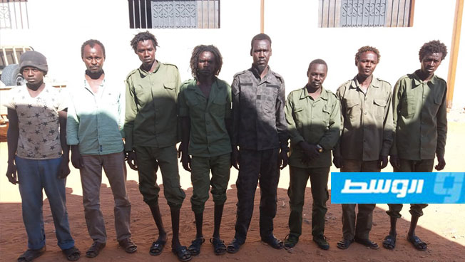 القبض على عصابة سودانية مسلحة تمتهن التهريب جنوب غرب الكفرة