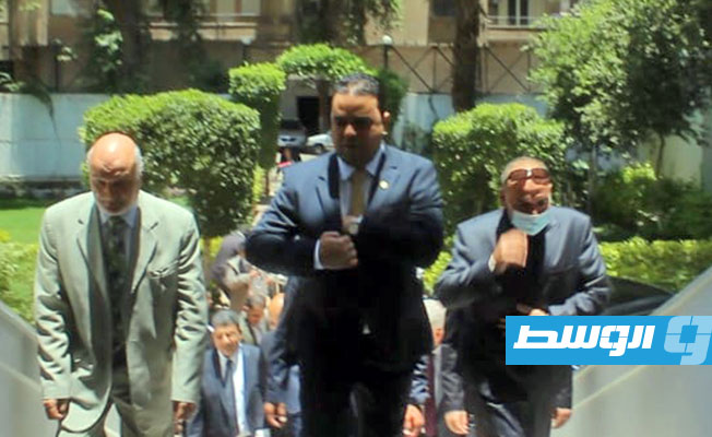اجتماع وزير العمل مع المسؤولين بالسفارة الليبية في القاهرة. (الإنترنت)