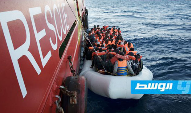 مهاجرون يخطفون سفينة تجارية قبالة الساحل الليبي