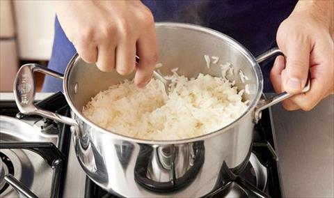 نصائح سهلة لتتجنبي بها تعجّن الأرز