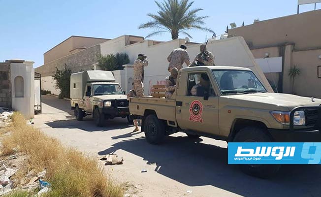 اللواء 444 يعلن إخلاء ستة مقرات لمجموعات مسلحة في محيط منطقة طرابلس العسكرية