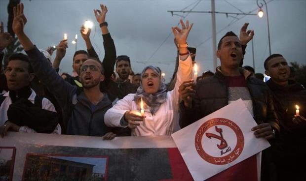 آلاف المدرسين المغاربة المتعاقدين يعلّقون إضرابهم