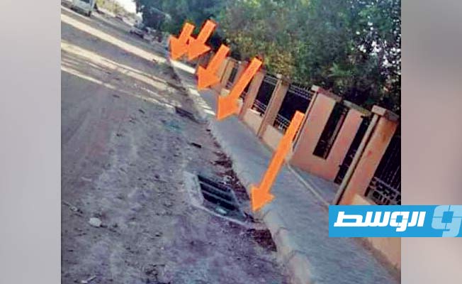 انتشار ظاهرة سرقة أغطية الصرف الصحي من شوارع أجدابيا, (بوابة الوسط)