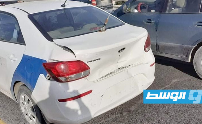 اصطدام 3 سيارات فوق جسر حي دمشق بطرابلس، 26 فبراير 2022. (مديرية أمن طرابلس)