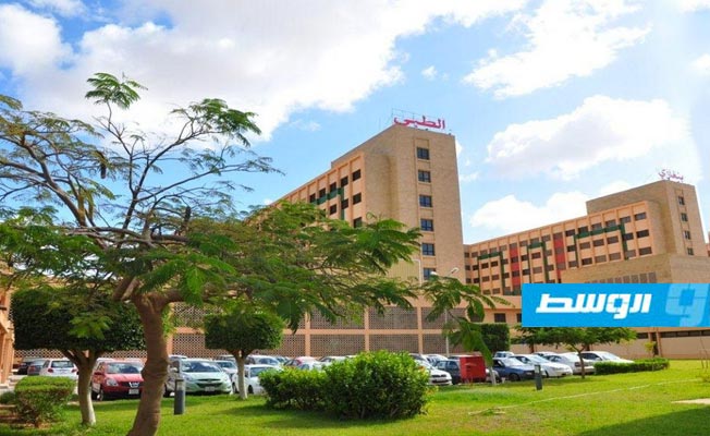 مركز بنغازي الطبي يشرع في صيانة وتجديد غرف العمليات العامة