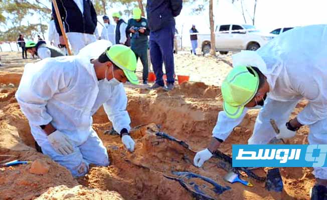 انتشار الجثامين من مقبرة عثر عليها بطريق سالم بن علي في ترهونة، الثلاثاء 3 ديسمبر 2022. (الهيئة العامة للبحث والتعرف على المفقودين)