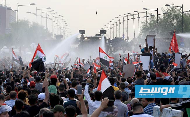 تواصل الاحتجاجات في بغداد بعد ليلة عنيفة