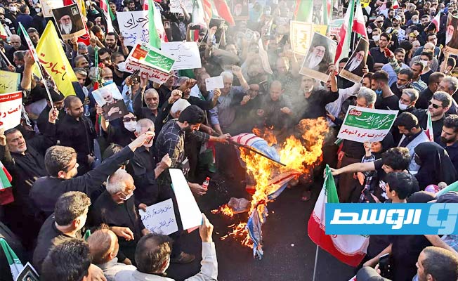 رغم تحذيرات الحرس الثوري.. الإيرانيون يواصلون الاحتجاج والاضطرابات تدخل مرحلة أكثر خطورة