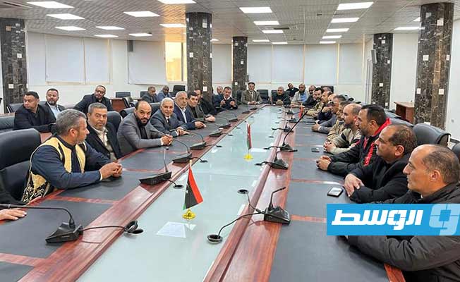 الوزير موسى المقريف اجتمع مع مجموعة من مندوبي ومديري النقابات في ليبيا. (صفحة وزارة التعليم على فيسبوك)