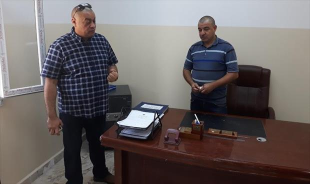 مدير «الأحوال المدنية» في بنغازي يرصد حالات تعطيل للمواطنين