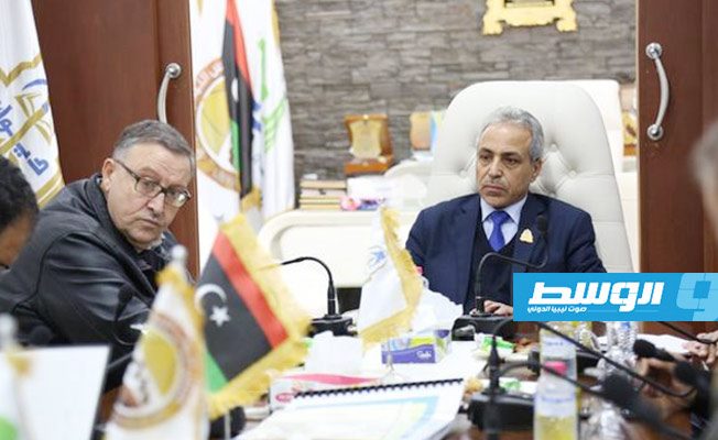 رئيس ديوان المحاسبة وعميد بلدية بنغازي يبحثان سبل مواجهة العشوائيات في المدينة