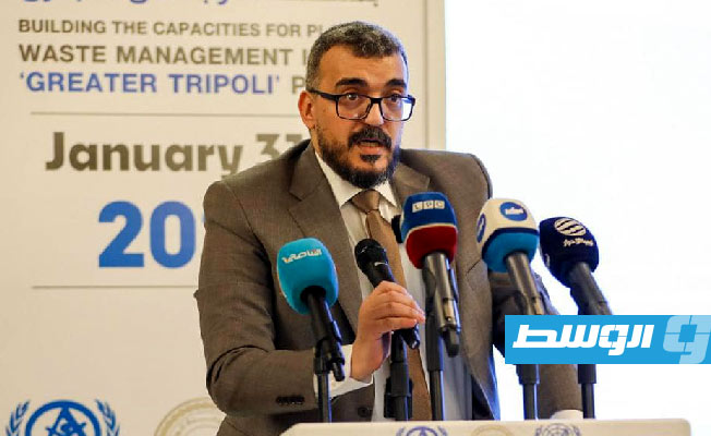 التومي متحدثا في حفل إطلاق مشروع بناء القدرات لإدارة النفايات البلاستيكية في طرابلس الكبرى، الأربعاء 31 يناير 2024. (وزارة الحكم المحلي)