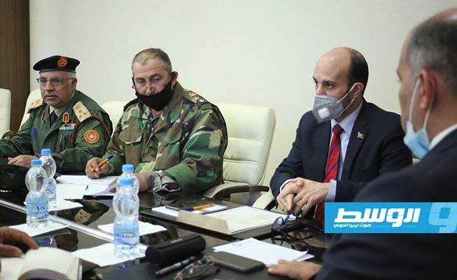 من اجتماع كاجمان وعماري زايد مع ممثلي الوفاق في اللجنة العسكرية (5+5). (إدارة التواصل والإعلام)