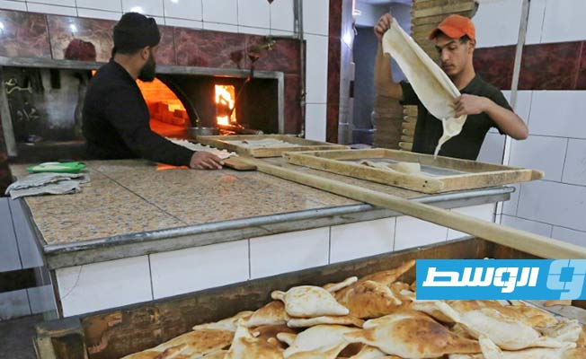 خبز «الصمون» كنز وطني يرافق كل الأطباق العراقية