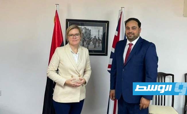 السفيرة البريطانية تلتقي رئيس المجلس الأعلى لأمازيغ ليبيا