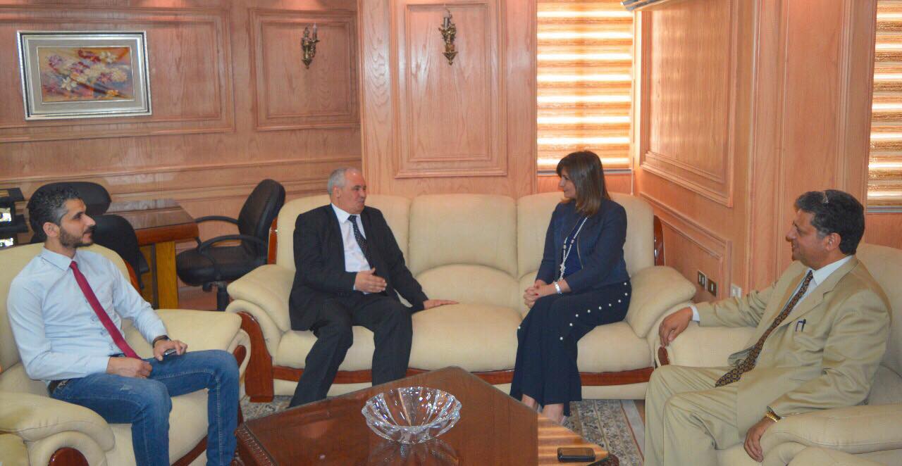 لقاء جلالة مع وزيرة الهجرة المصرية نبيلة مكرم عبيد في القاهرة. (إدارة التواصل والإعلام)