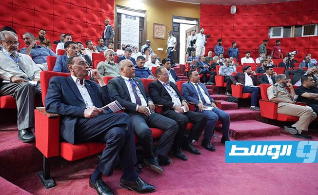 مشاركون في ورشة «إشراك الخبرات الليبية في إعمار درنة»، شحات، 21 أكتوبر 2023 (حكومة أسامة حماد)