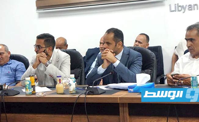 من لقاء الدبيبة وعدد من رجال الأعمال في الاتحاد العام لغرف التجارة والصناعة والزراعة بالعاصمة طرابلس، 20 أغسطس 2022. (فيسبوك)