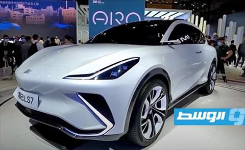 بالفيديو: سيارة صينية شبابية كهربائية