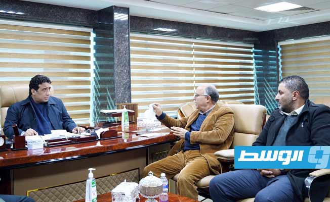 اجتماع المنفي مع النائب الصالحين عبدالنبي وعضو اللجنة الليبية الإيطالية المشتركة. (المجلس الرئاسي)