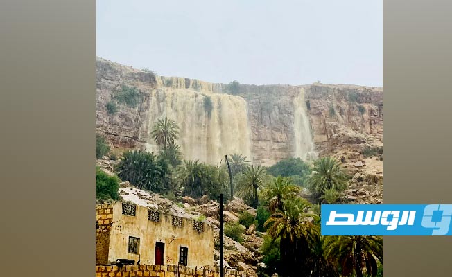بالفيديو.. شلال في منطقة القلعة بعد هطول أمطار كثيفة
