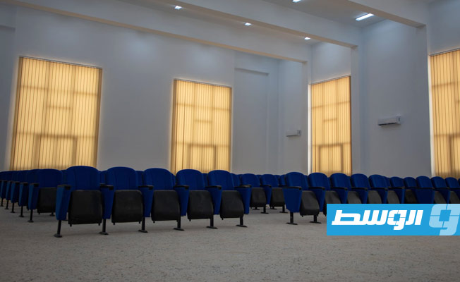 قاعة المدرسة النموذجية بمنطقة الكويفية في بنغازي. (بلدية بنغازي)