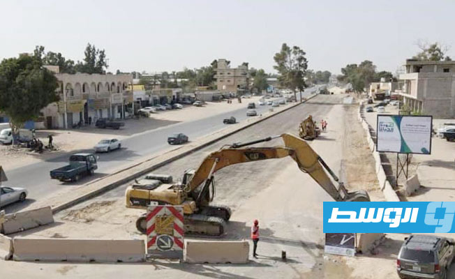 الدبيبة يتابع صيانة طريق الكريمية - السواني, 24 سبتمبر 2021. (حكومة الوحدة الوطنية الموقتة)