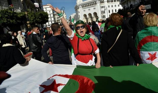 الآلاف يتجمعون بالعاصمة الجزائرية في الذكرى الأولى لانطلاق الحراك