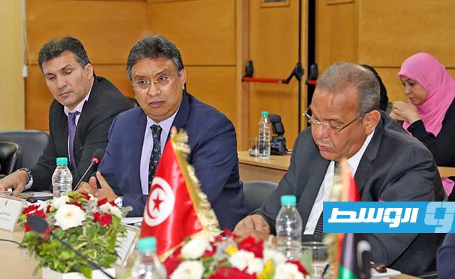 جانب من اجتماع ليبي تونس في مقر وزارة الاقتصاد بالعاصمة التونسية، الخميس 10 أغسطس 2023 (وزارة الاقتصاد والتجارة بحكومة الوحدة الوطنية الموقتة)