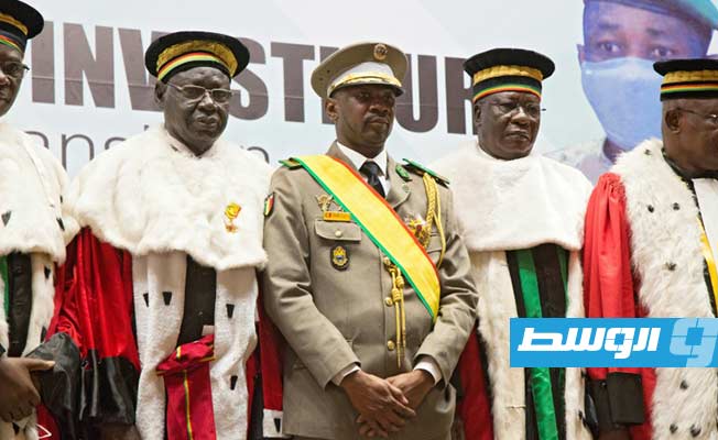 رئيس مالي يتعهد وضع جدول زمني للانتخابات قبيل قمة أفريقية