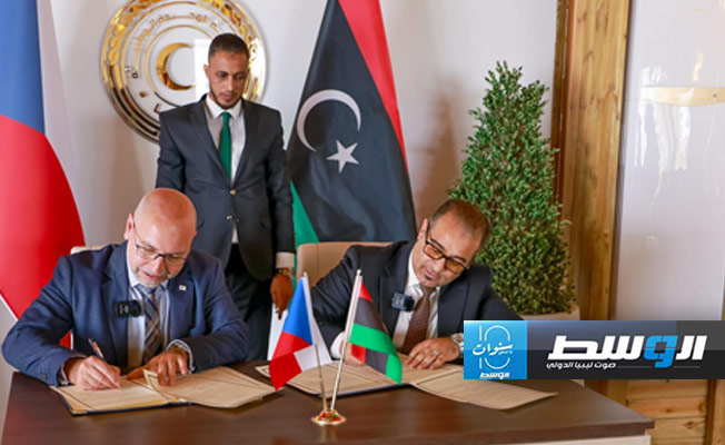 مراسم التوقيع على مذكرة التفاهم للتشاور السياسي بين ليبيا والتشيك في طرابلس، الإثنين 10 يونيو 2024. (وزارة الخارجية والتعاون الدولي)