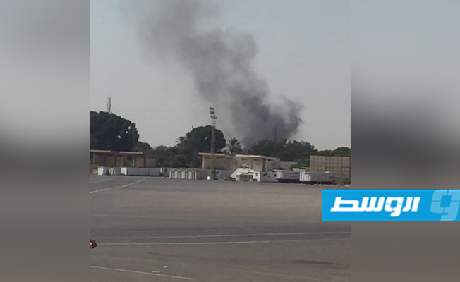 «بركان الغضب»: سقوط قذائف صاروخية على مطار معيتيقة