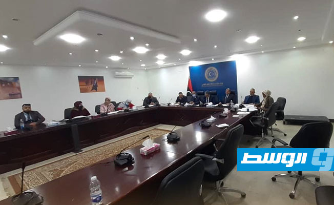 مباحثات بتقنية الاتصال المرئي بين مسؤولين بوزارتي العمل الليبية والتركية، 20 فبراير 2022. (وزارة العمل)