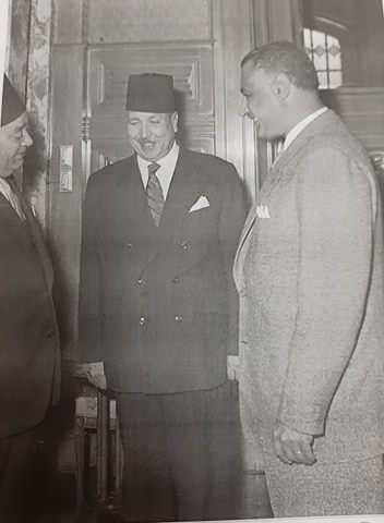 خليل القلال سفير ليبيا في مصر مع الرئيس جمال عبد الناصر