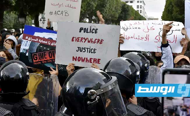 تونس: تظاهر عناصر من الأمن والشرطة دفاعا عن العمل النقابي